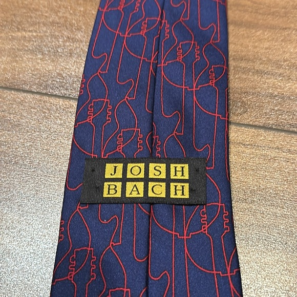 Guitar Necktie - Picture 4 of 5